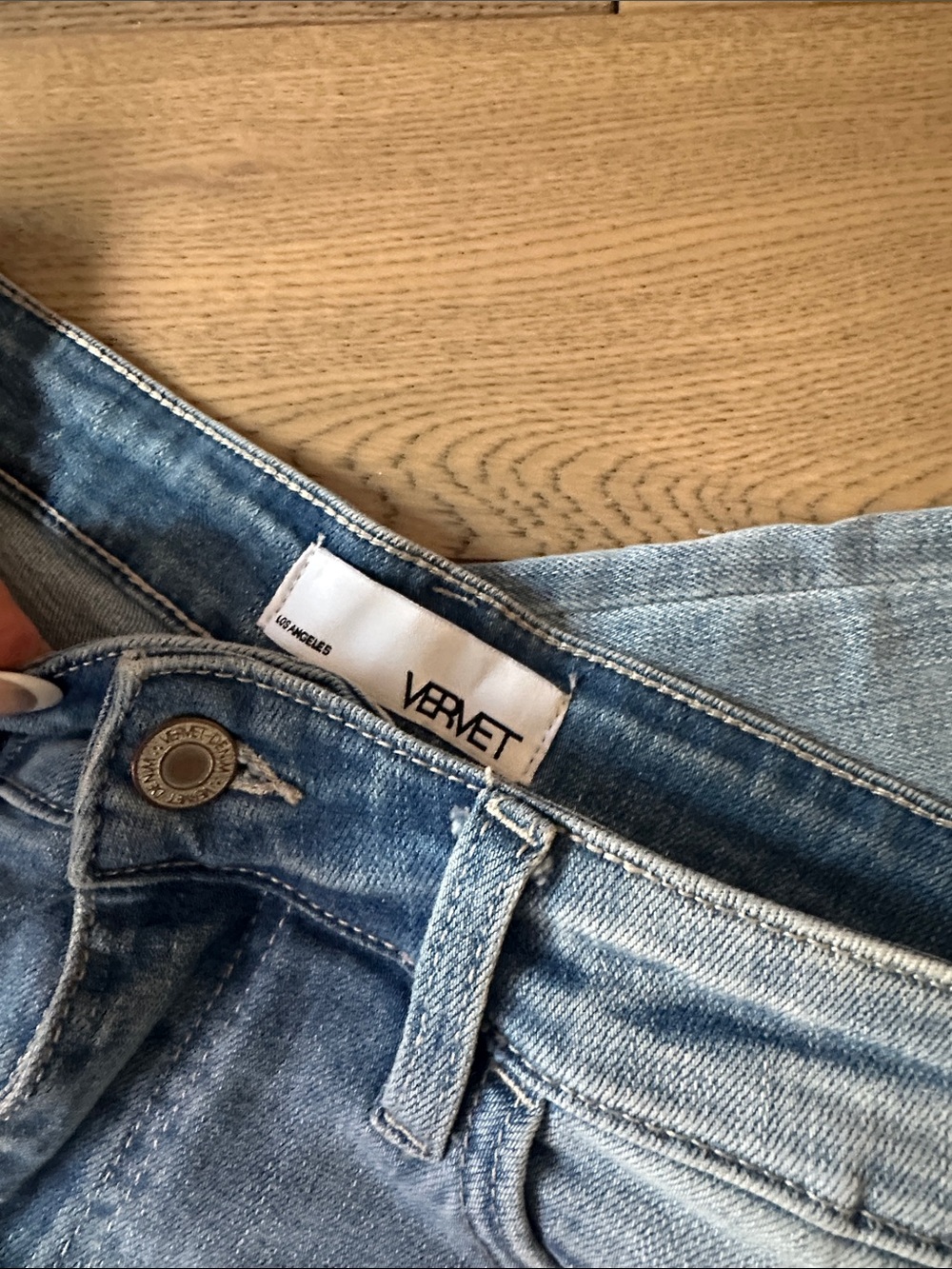 Women’s Light Wash Flare Jeans - VERVET (size 28) - Picture 4 of 5